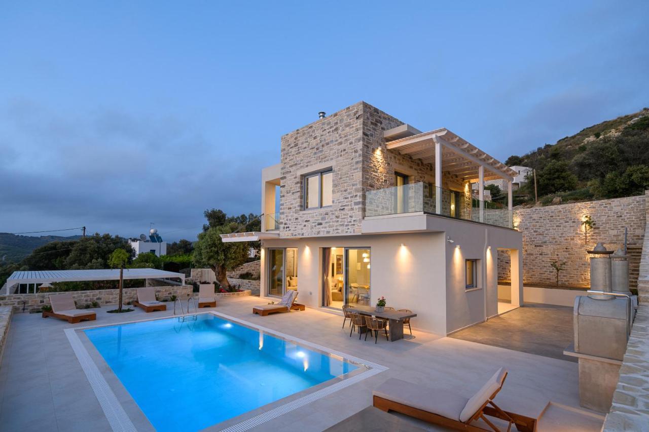 Diamond Dream Villa Камиларион Екстериор снимка