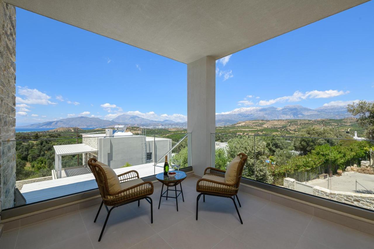 Diamond Dream Villa Камиларион Екстериор снимка