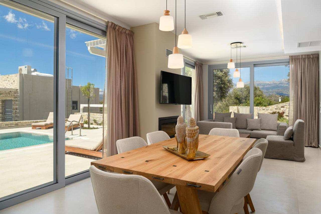 Diamond Dream Villa Камиларион Екстериор снимка